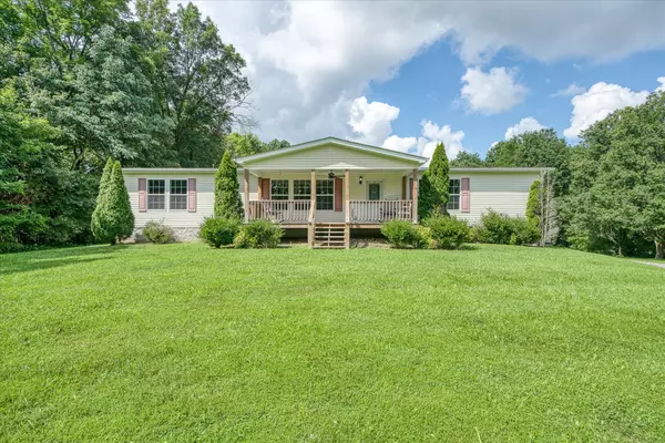 1130 York Hwy, Gainesboro, TN 38562