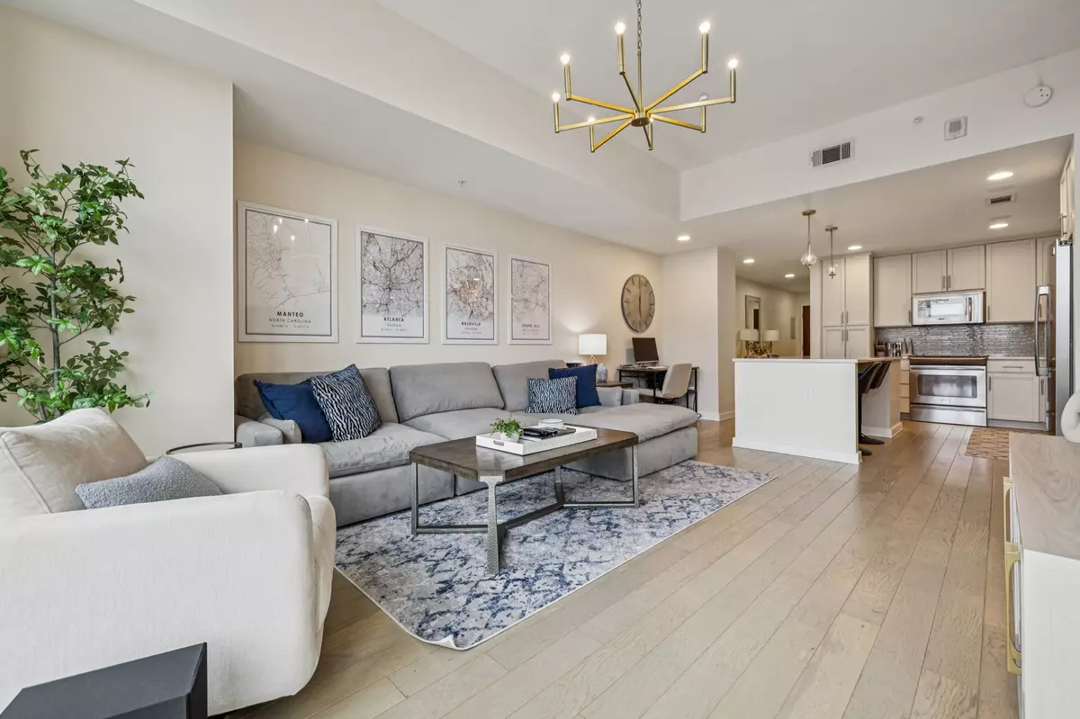 Nashville, TN 37203,1212 Laurel St #301