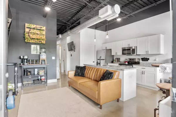 Nashville, TN 37217,293 Plus Park Blvd #201