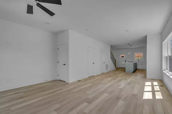 Nashville, TN 37208,1715B Heiman St