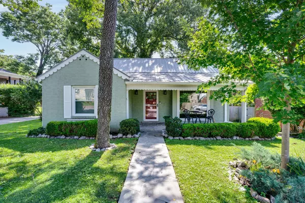 100 39th Ave #N, Nashville, TN 37209
