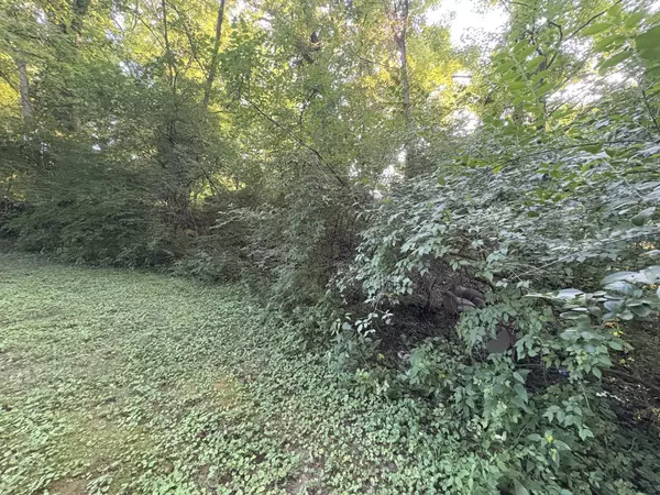 Clarksville, TN 37040,0 9th Street