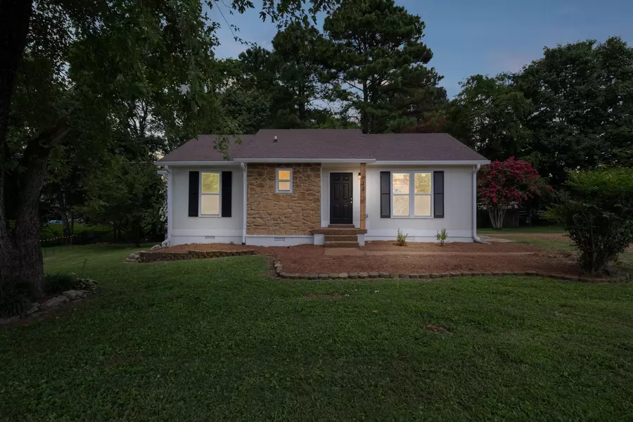 623 Meadowview Ct, Mount Juliet, TN 37122