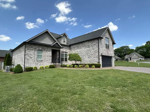 201 Sheffield Dr, White House, TN 37188