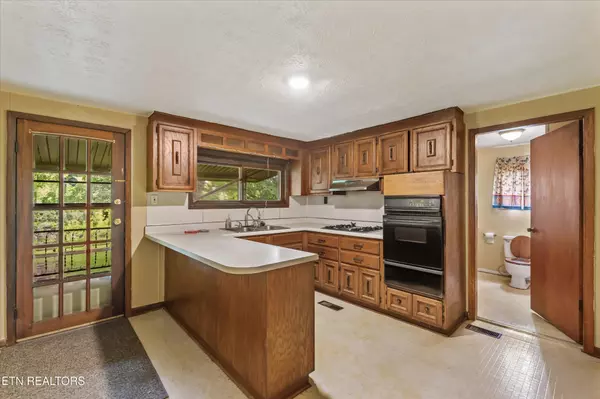 Sunbright, TN 37872,9478 Morgan County Hwy