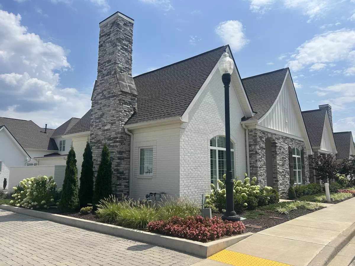 Gallatin, TN 37066,306 Flag Court