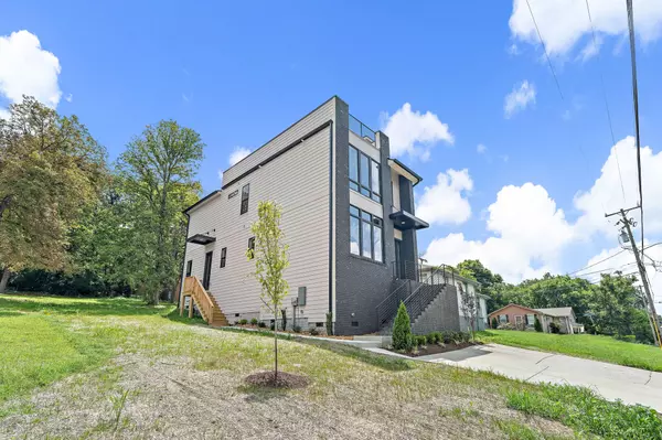 2803 Jones Ave, Nashville, TN 37207