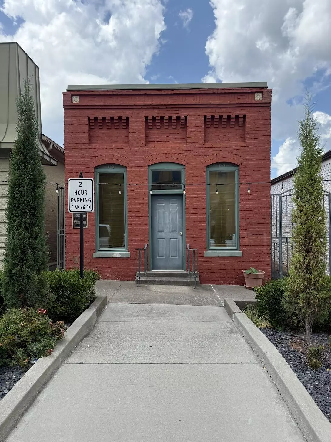Springfield, TN 37172,423 W Court Sq