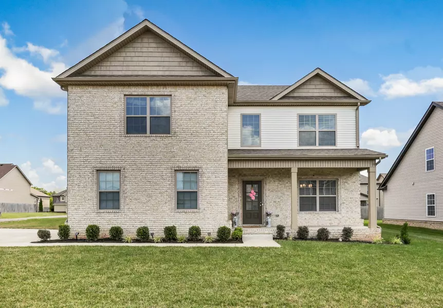 1368 Winterset Dr, Clarksville, TN 37040