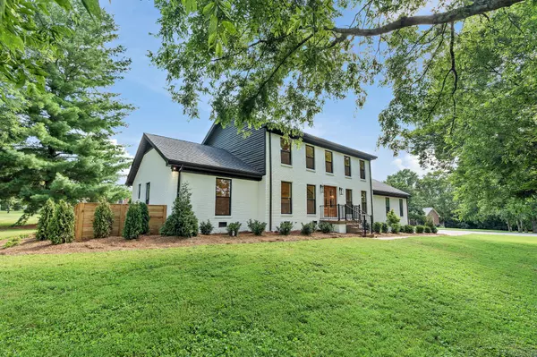 Brentwood, TN 37027,9209 Cherokee Ln