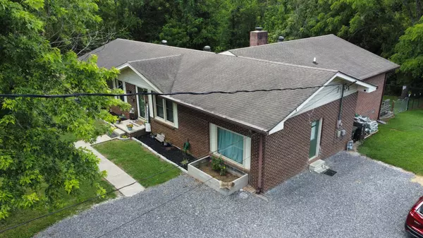 82 New Middleton Hwy, Gordonsville, TN 38563