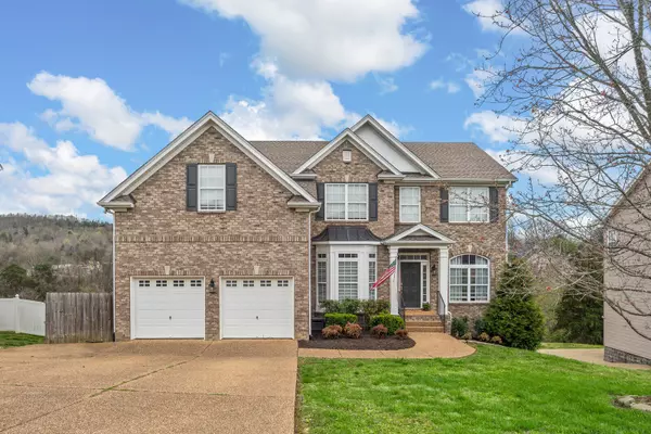 877 Loretta Dr, Goodlettsville, TN 37072