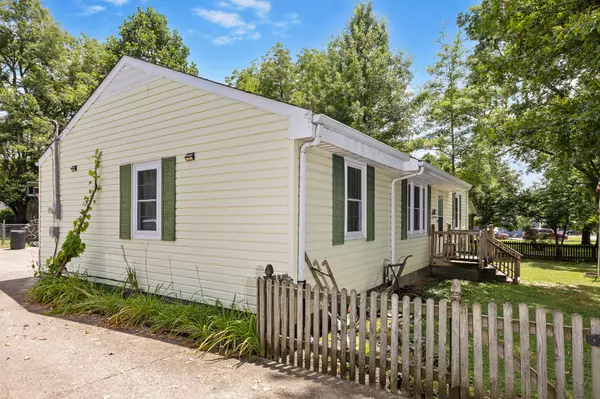 Watertown, TN 37184,121 Vickers Ave