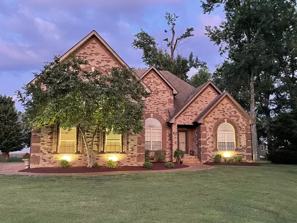 100 Artesa Dr, White House, TN 37188