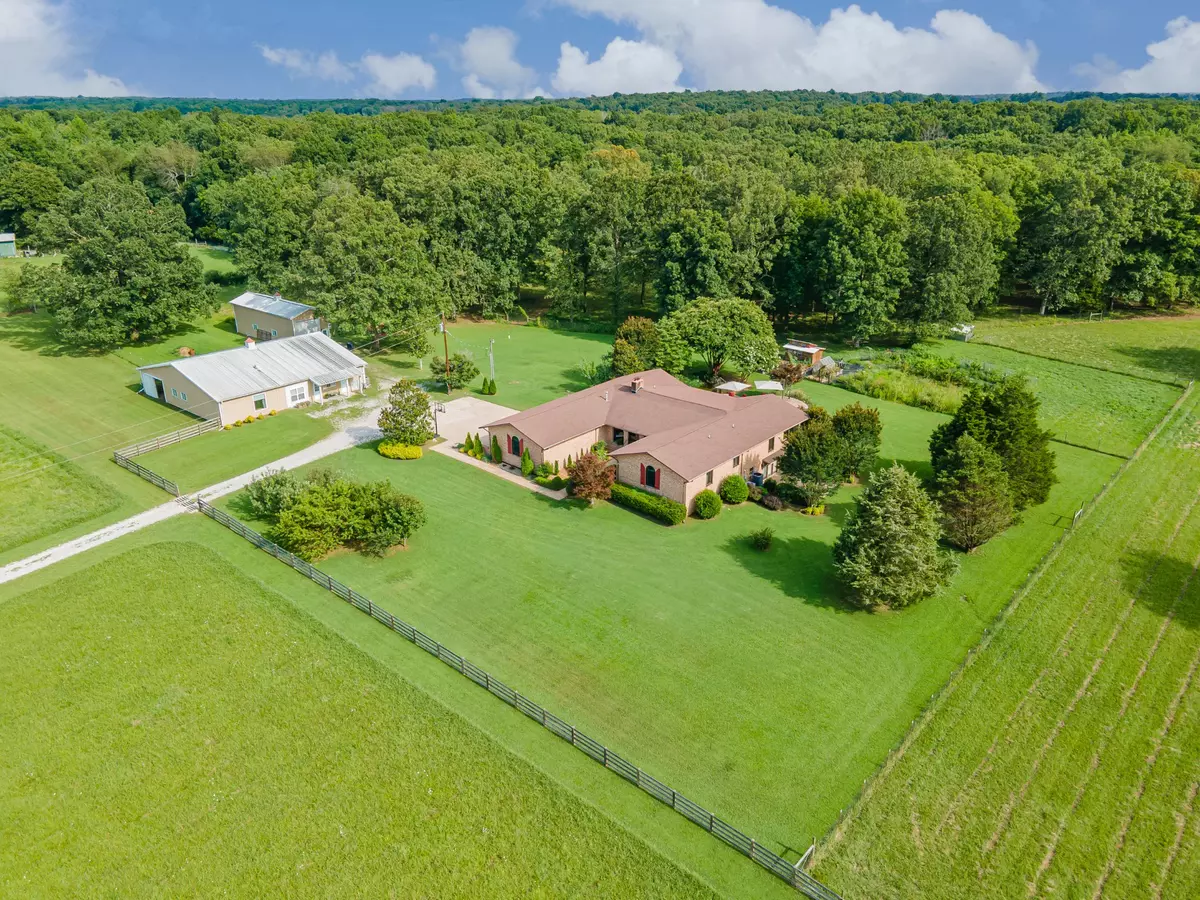 Dickson, TN 37055,4955 Highway 70 #W