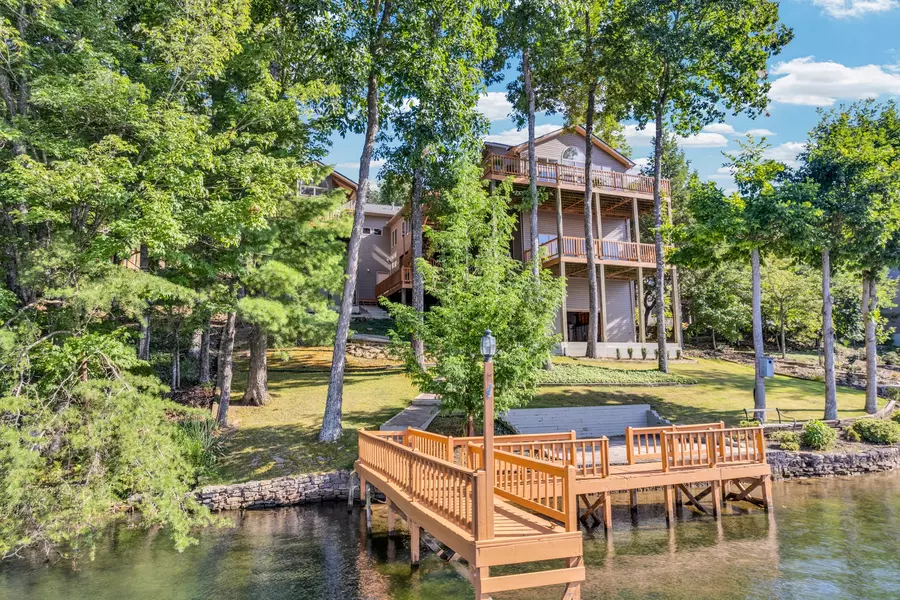43 Markham Ter, Crossville, TN 38558