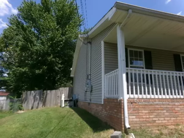 Clarksville, TN 37040,935 Granny White Rd