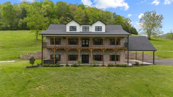Lafayette, TN 37083,3945 Hartsville Rd