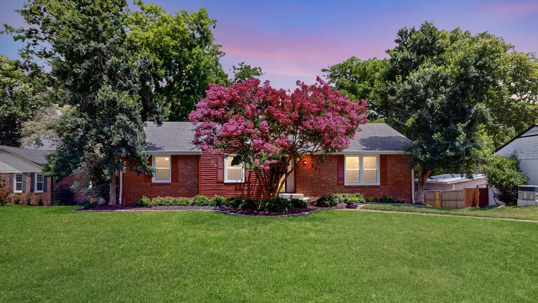 803 Countrywood Dr, Franklin, TN 37064