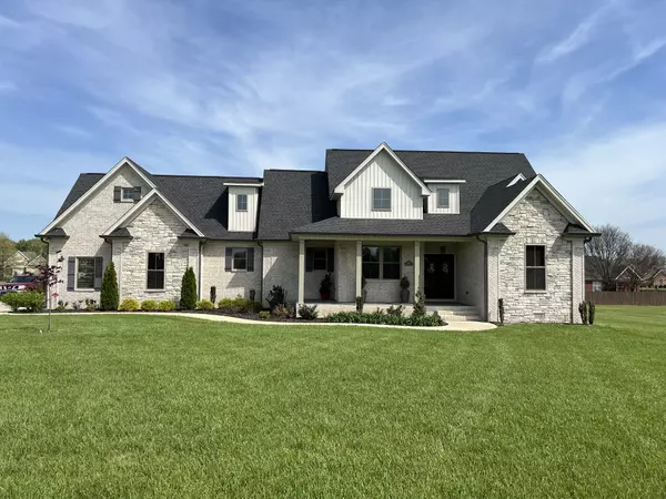 351 Michael Cir, Lafayette, TN 37083