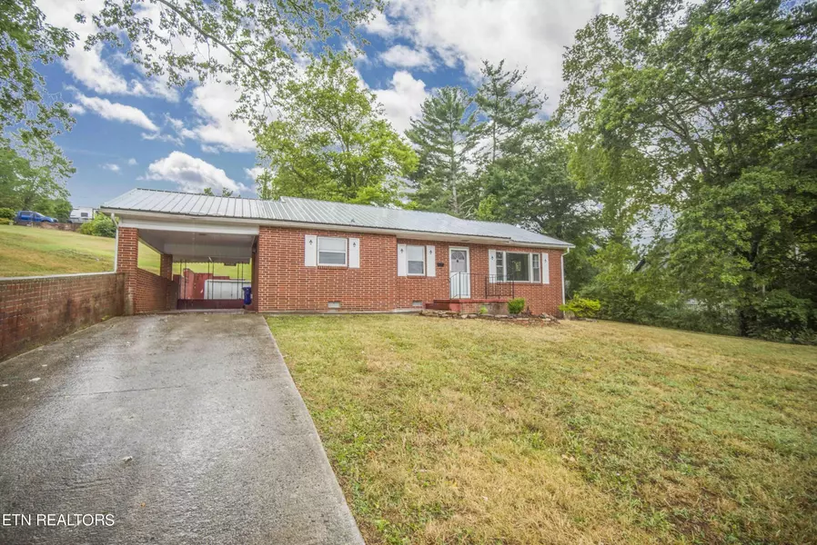 201 E Evans St, Rockwood, TN 37854