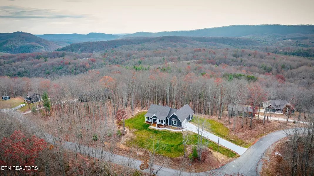 695 Green Ridge Trail, Harriman, TN 37748