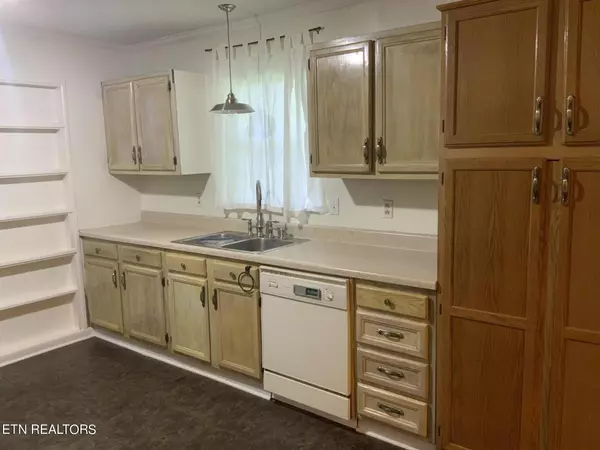 Harriman, TN 37748,237 Old Suddath Rd