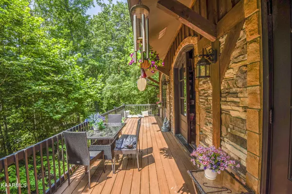 Clinton, TN 37716,158 Quail Hollow Lane