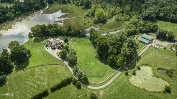 360 Pawnook Farm Rd, Lenoir City, TN 37771