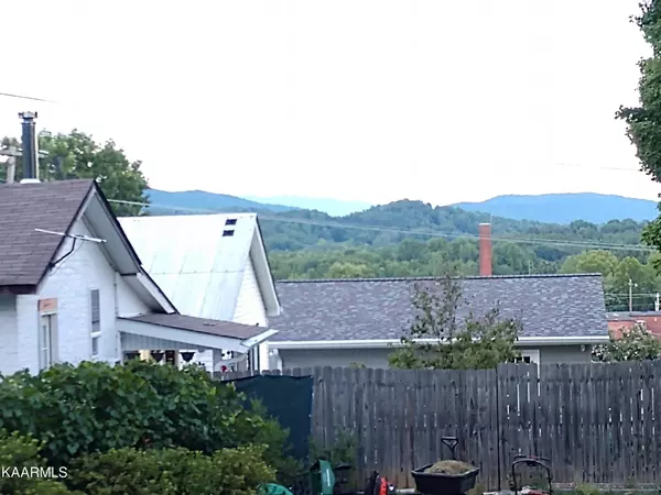 Harriman, TN 37748,817 Cumberland St