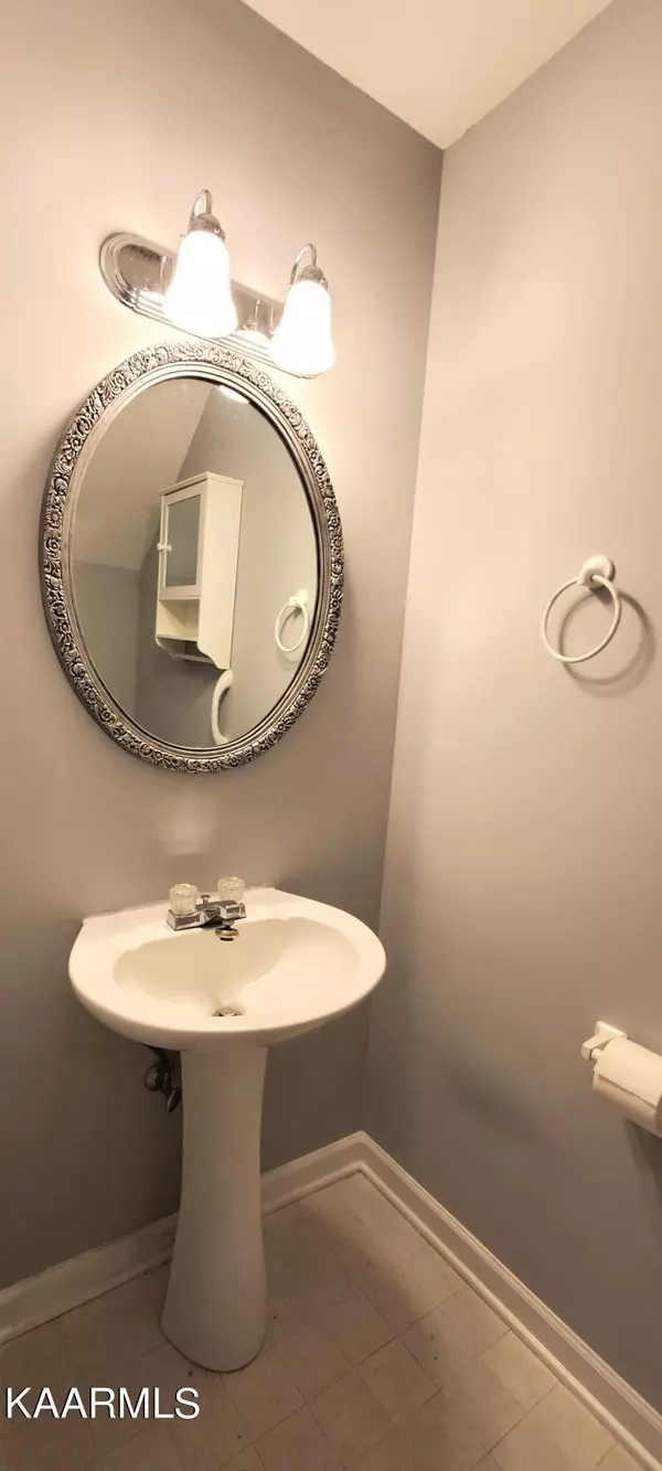 Lenoir City, TN 37772,265 Oakwood Estates Drive