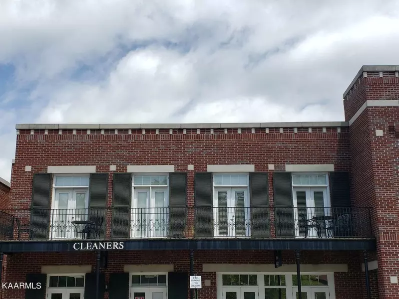 164 Market St, Kingston, TN 37763