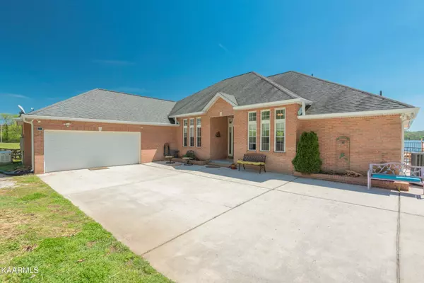 1347 Bowman Bend Rd, Harriman, TN 37748