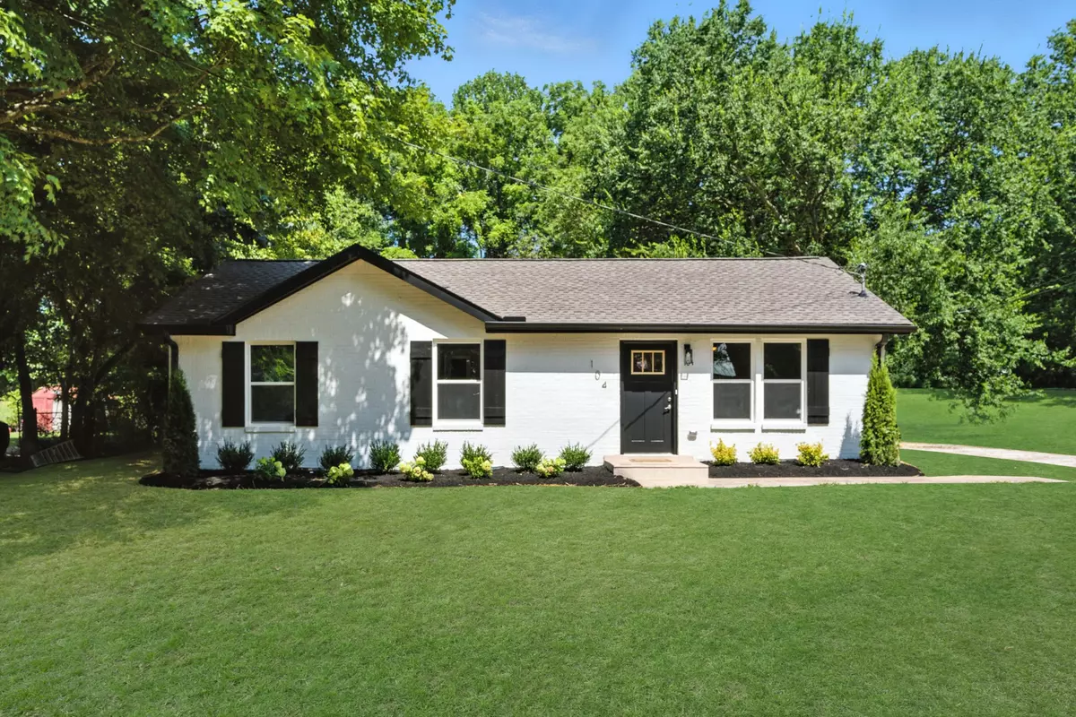 Columbia, TN 38401,104 Davis Dr