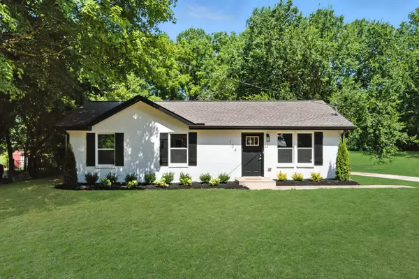 104 Davis Dr, Columbia, TN 38401