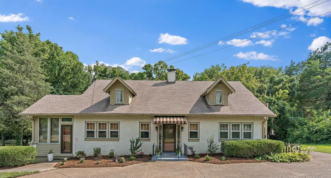 411 Coventry Dr, Nashville, TN 37211
