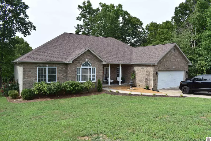 275 Fairway Trce, Cadiz, KY 42211