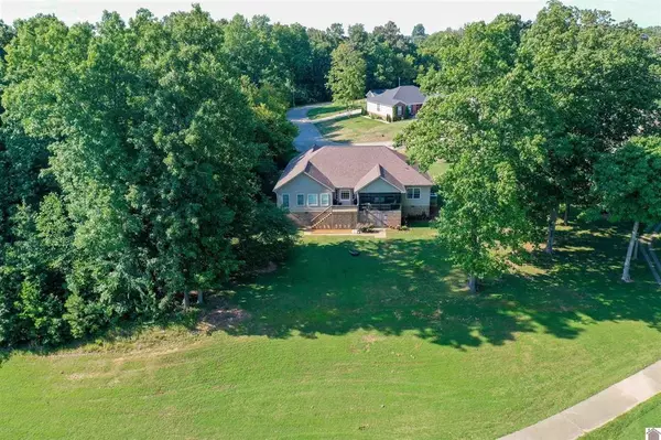 Cadiz, KY 42211,275 Fairway Trce