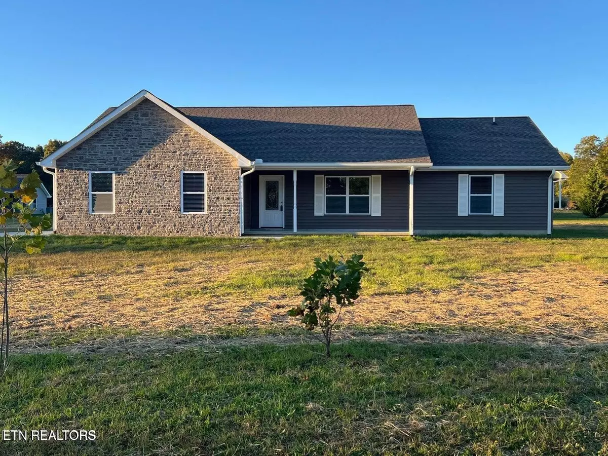Crossville, TN 38555,453 Hinch Mountain View Rd