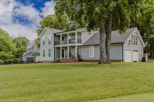 101 Meadow Ct, Hendersonville, TN 37075