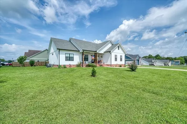 Sparta, TN 38583,351 Pistole Rd