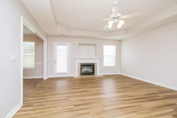 La Vergne, TN 37086,3018 Herman B Rader Dr