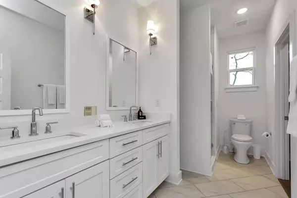 Nashville, TN 37207,110 Duke St #29