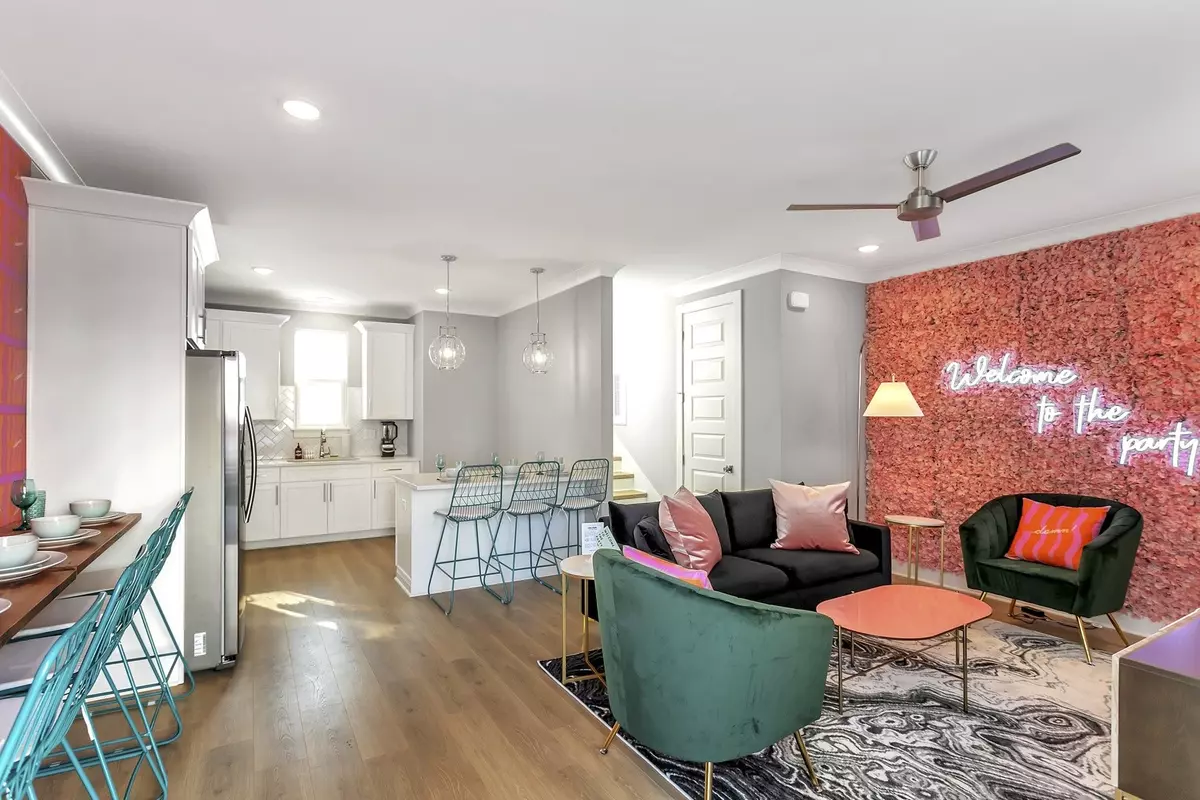 Nashville, TN 37207,110 Duke St #29