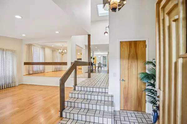 Nashville, TN 37205,73 Concord Park #W