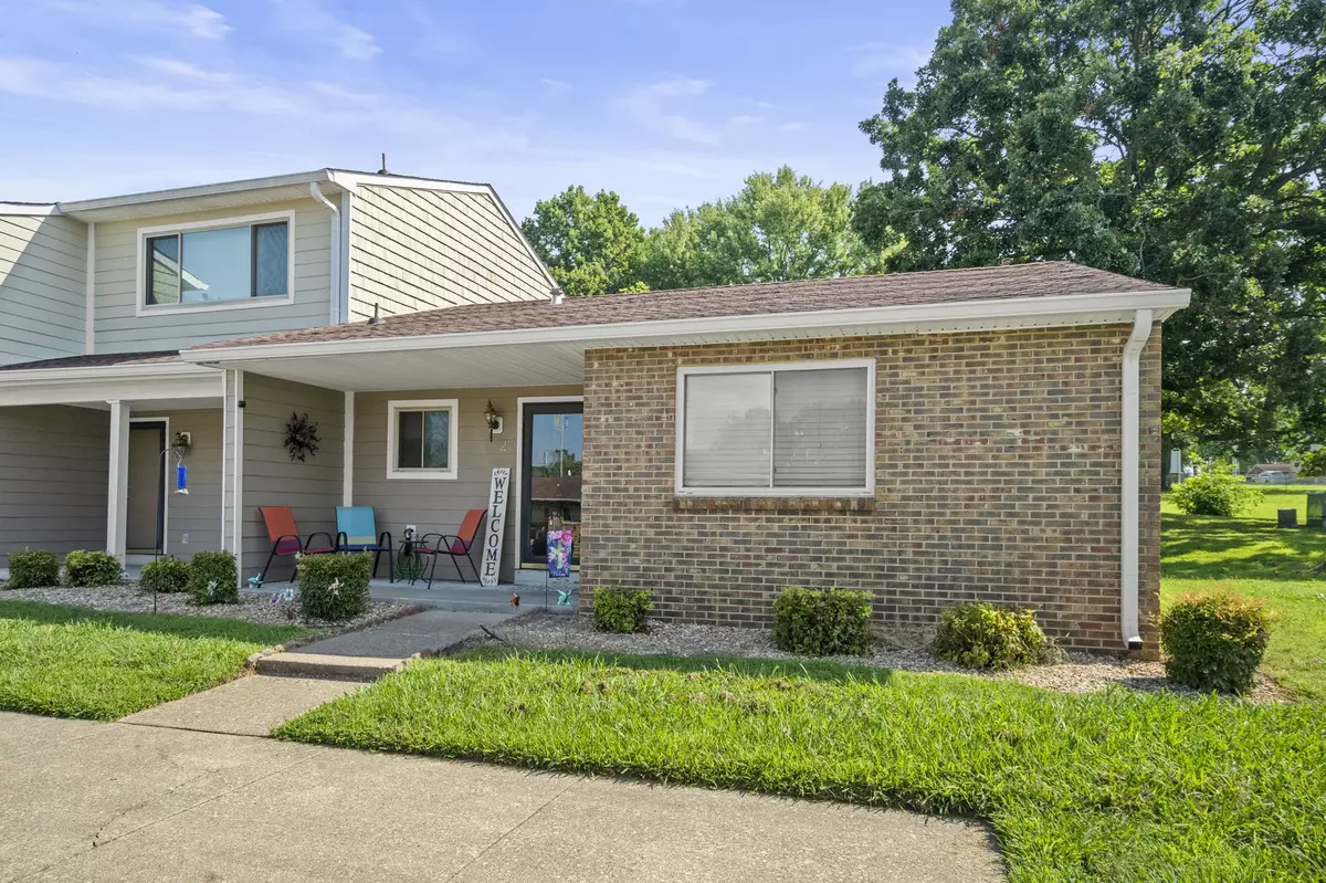 Greenbrier, TN 37073,2169 Highway 41 #S #27