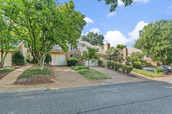 Nashville, TN 37215,522 Belair Way