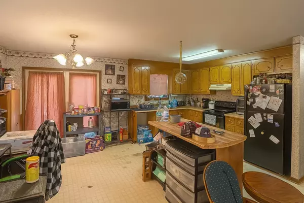 Tennessee Ridge, TN 37178,193 A W Schmidt Rd