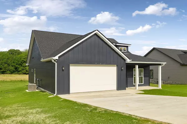 Smithville, TN 37166,819 Oconner St
