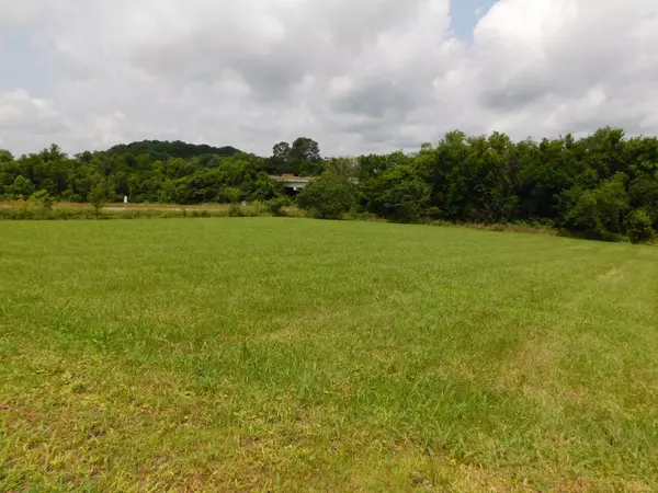 Columbia, TN 38401,1694 Blue Moon Rd